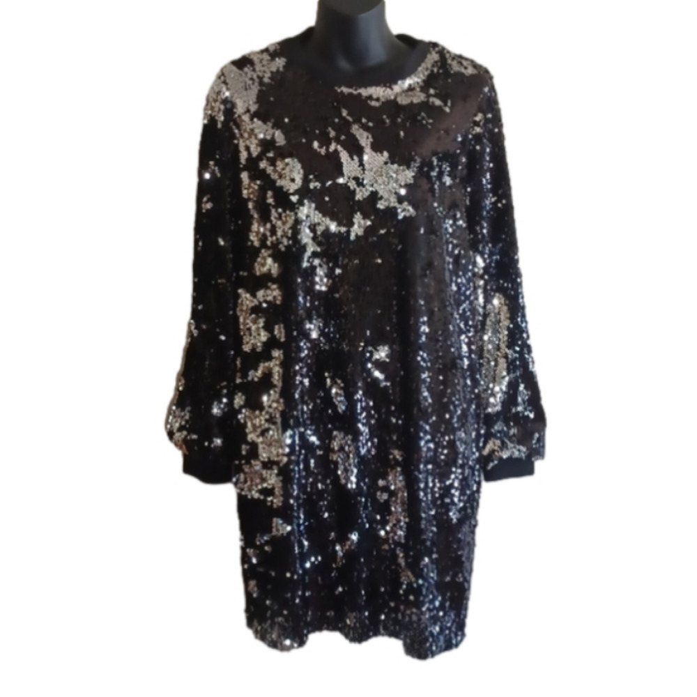 𝅺ayhan beautiful  Event/ party dress by Ayhan. Size medium, and so sparkly!!